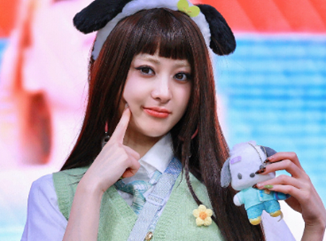 2025最新！Le Sserafimユンジンの歴代彼氏2人！