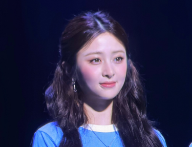 2025最新！Le Sserafimユンジンの歴代彼氏2人！