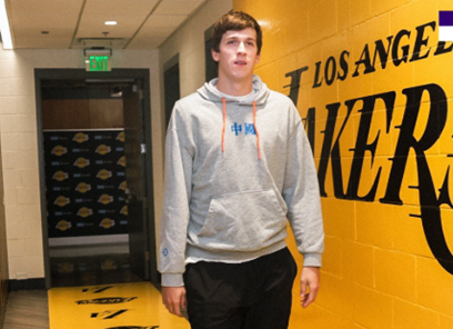 2025最新！Le Sserafimユンジンの歴代彼氏2人！